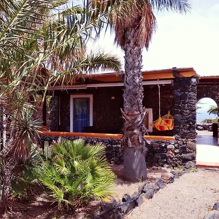 度假居 Dammuso U Sarduni