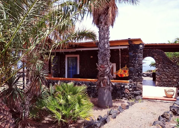 Nyaraló Dammuso U Sarduni