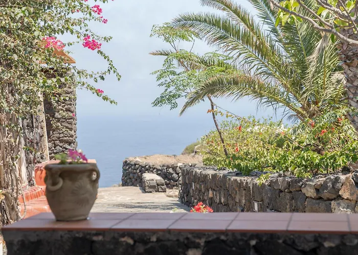 Nyaraló Dammuso U Sarduni